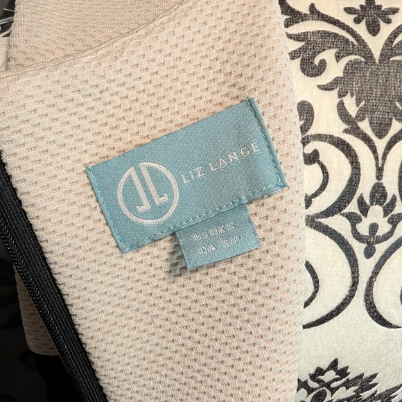 🖤 Liz Lange Black and Off-White Dress, Size Small - Picture 5 of 6